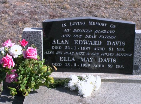 Davis Alan Ella headstone VT.JPG